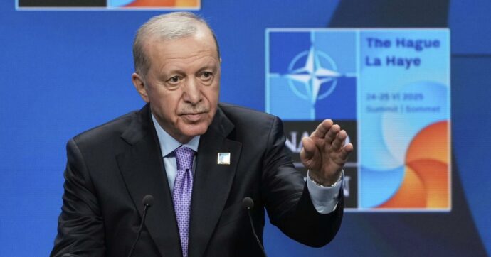 O con me o in carcere: le pressioni di Erdogan per piegare i sindaci turchi d’opposizione