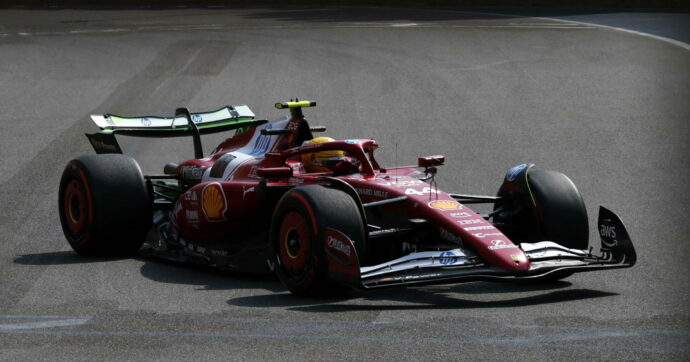 Formula 1, a Baku Hamilton e Leclerc fiduciosi: la Ferrari spera | Gli orari del weekend: dove vedere il Gp in diretta e in replica