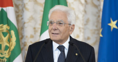 Copertina di Mattarella: “Il fascismo si contrappose alla nazione. Il ‘no’ dei militari italiani internati dai nazisti fu Resistenza”
