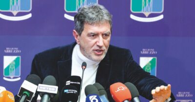 Copertina di Abruzzo, Marsilio insiste: una nuova sede  da 50 milioni per il Palazzo della Regione