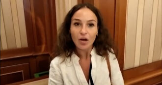 Copertina di “Pma anche per le donne single”, consegnate in Senato 43mila firme per modificare la legge: “Oggi io non sarei nata”