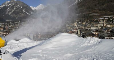 Copertina di Olimpiadi, al lavoro sulla pista da sci di Bormio c’è una ditta coinvolta in una inchiesta per corruzione: è stata già esclusa da un appalto regionale