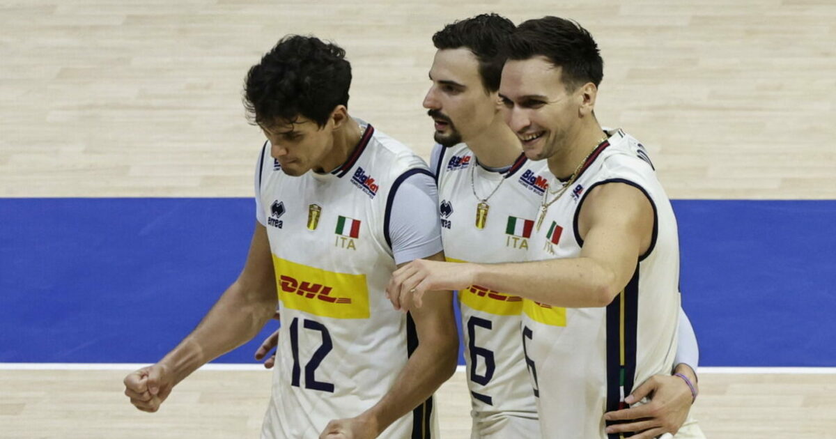 Mondiali volley, l’Italia sfida l’Argentina per un posto ai quarti. Romanò: “Dovremo restare uniti e concentrati” | Orario e diretta tv Mondiali volley, l’Italia sfida l’Argentina per un posto ai quarti. Romanò: “Dovremo restare uniti e concentrati” | Orario e diretta tv