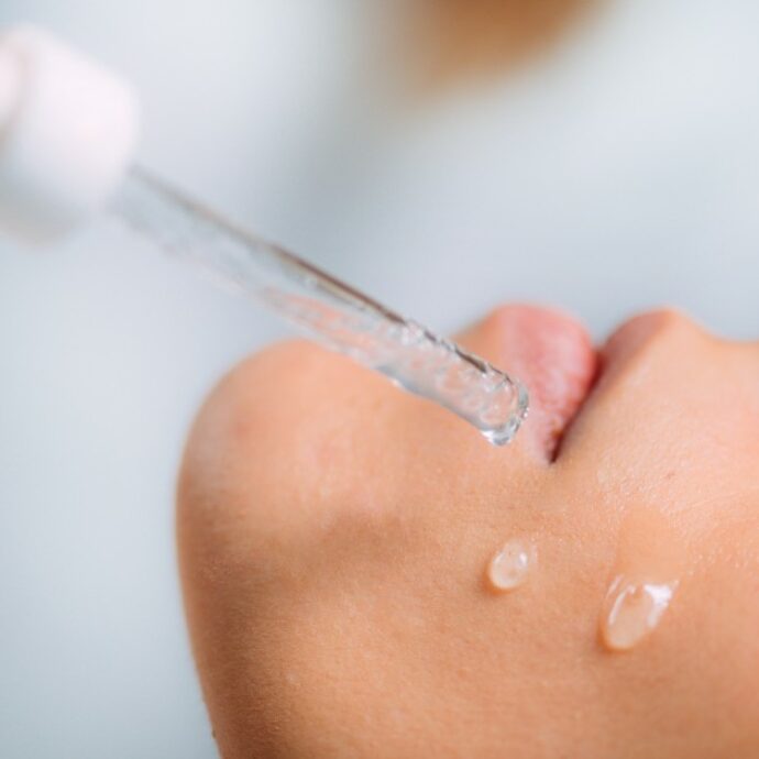 Acido ialuronico: la guida completa per usarlo al meglio e ottenere i massimi benefici per la pelle