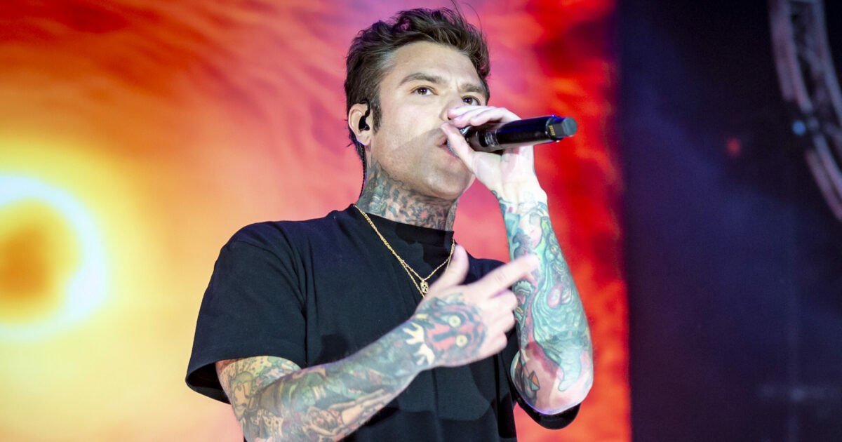 “Ho deciso di parlare solo tramite la musica e le mie produzioni creative (podcast). Sarà il mio unico modo di comunicare”: Fedez cambia idea