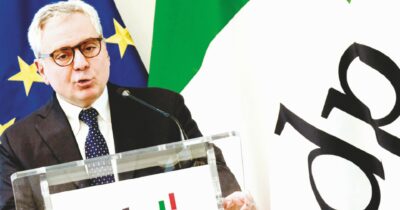 Copertina di Le guerre di potere a destra bloccano le nomine in Cdp