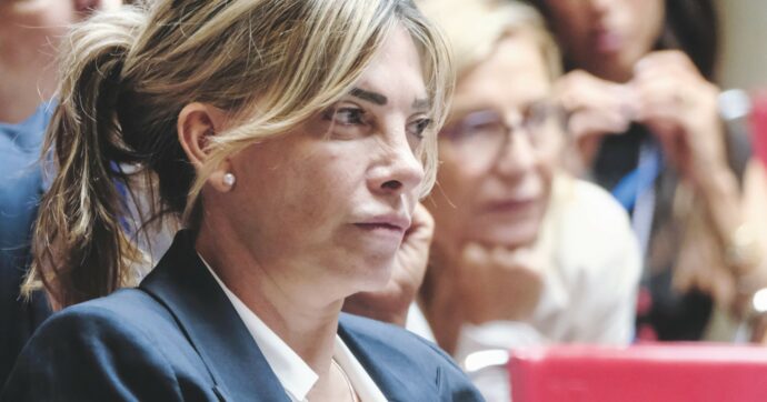 Il ministero di Nordio pubblicizza il libro dell’ex FI Armao: è marito di Bartolozzi