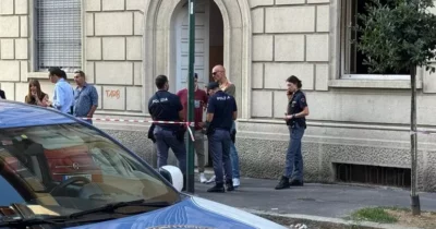 Copertina di “Ucciso e bruciato per timore che diffondesse un video hot”: tre fermi per l’omicidio del cognato del boss della mafia turca