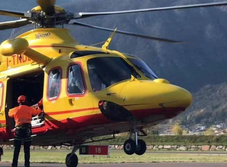 Precipita per 80 metri mentre sale in cordata sulle Dolomiti: morto alpinista di 36 anni Precipita per 80 metri mentre sale in cordata sulle Dolomiti: morto alpinista di 36 anni