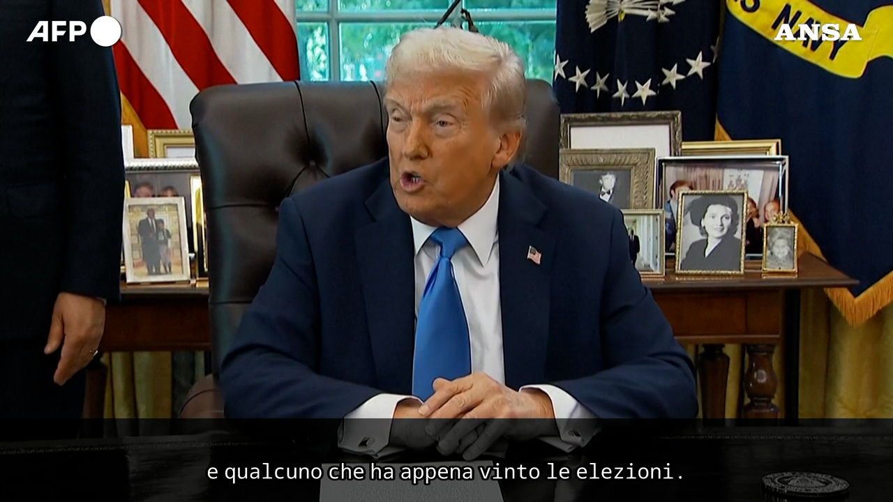 Trump contro i media Usa: “Copertura su di me illegale, prendono una bella storia e la trasformano in brutta” Trump contro i media Usa: “Copertura su di me illegale, prendono una bella storia e la trasformano in brutta”