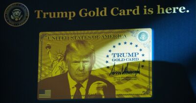 Copertina di Usa, ecco la “Gold card” di Trump: il pass d’ingresso accelerato che costa un milione