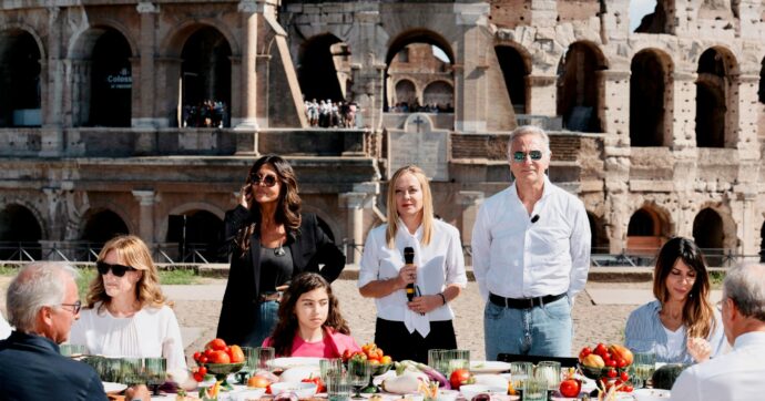 La premier in tv per promuovere la cucina italiana. Usigrai: “È spot”