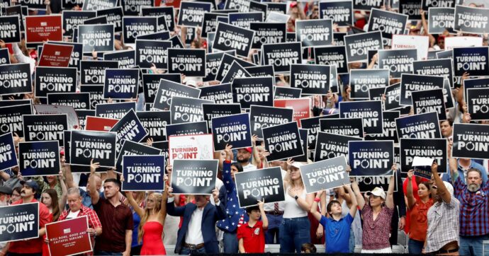 200 mila persone ai funerali di Kirk. Trump: “Charlie un grand’uomo”