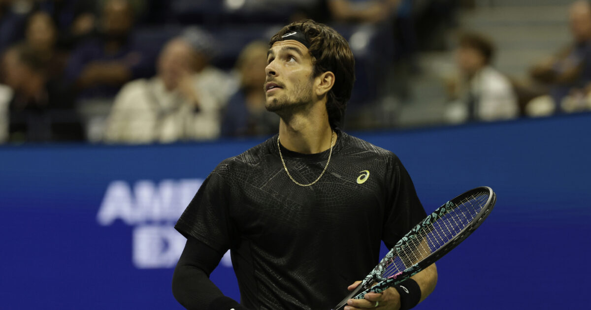 Musetti batte Shevchenko, è in finale a Chengdu: adesso le Atp Finals sono vicine | La classifica Race Musetti batte Shevchenko, è in finale a Chengdu: adesso le Atp Finals sono vicine | La classifica Race