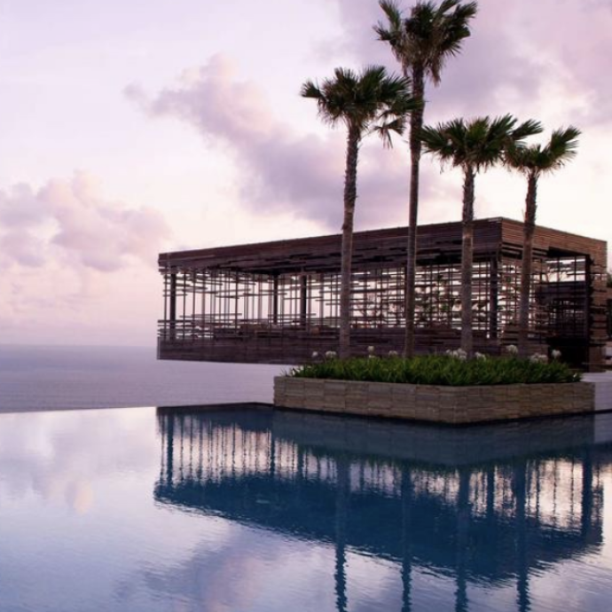 “Ho deciso di far saltare il viaggio di nozze. Mia moglie compra cose inutili online e non ha soldi per pagare la sua parte”: il post su Reddit scatena i commentatori