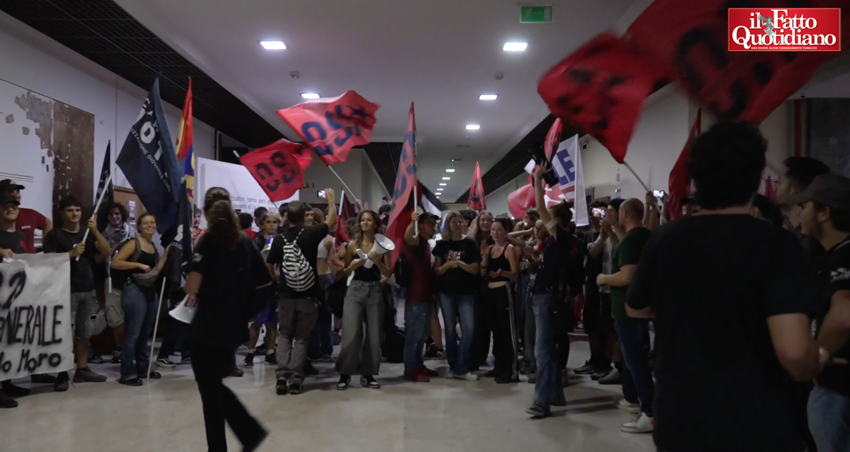 Sciopero per Gaza, a Roma studenti occupano l’università La Sapienza Sciopero per Gaza, a Roma studenti occupano l’università La Sapienza