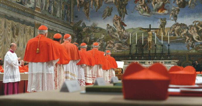 Le due lettere di Francesco: “Becciu fuori dal Conclave”