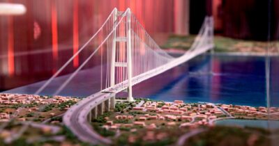 Copertina di Ponte, contratto e penali negate pure ai deputati