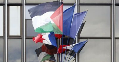 Copertina di Trump tratta su Gaza e Macron riconosce  lo Stato di Palestina