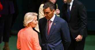 Gaza, in Spagna il governo approva l’embargo totale sulla vendita di armi a Israele. “Vogliamo aprire la strada in Ue”