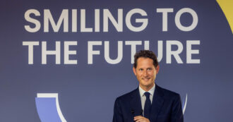 Stellantis in panne: ferma la produzione a Pomigliano e in altre 5 fabbriche europee