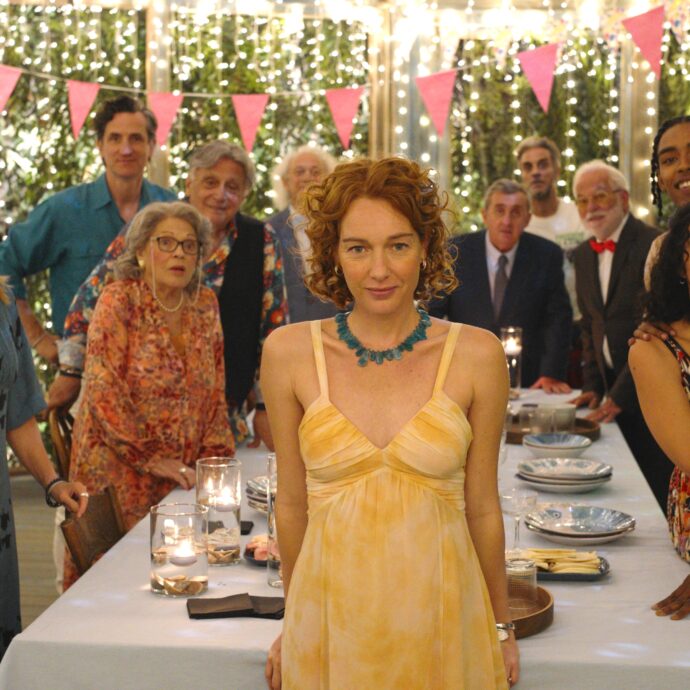 “La famiglia allargata? È all’ordine del giorno. Vuol dire solidarietà e creare rete, accade nei quartieri di Roma. Va tutelata”: così Cristiana Capotondi e Lucia Mascino