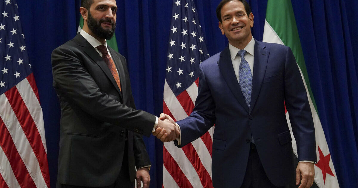 Il jihadista in doppio petto Sharaa, intervistato dall’ex capo della Cia Petraeus, rivela i crucci principali della sua Siria: i curdi e Israele