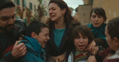 Copertina di Familia di Francesco Costabile è il film italiano scelto per essere selezionato agli Oscar 2026. Il regista: “Quando l’ho saputo pensavo fosse uno scherzo”