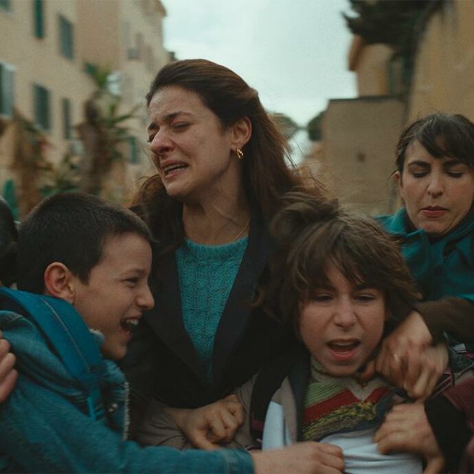 Familia di Francesco Costabile è il film italiano scelto per essere selezionato agli Oscar 2026. Il regista: “Quando l’ho saputo pensavo fosse uno scherzo”