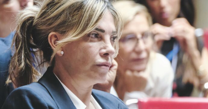 Caso Almasri, i pm: “Bartolozzi non è coperta da immunità”