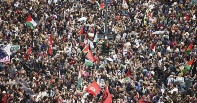 Copertina di Finalmente, ci siamo! Ma i soliti media vedono la guerriglia, non il genocidio