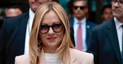 Copertina di Meloni contro la Flotilla: “Iniziativa pericolosa e irresponsabile finalizzata a creare problemi al governo”. E chiede agli attivisti di fermarsi a Cipro