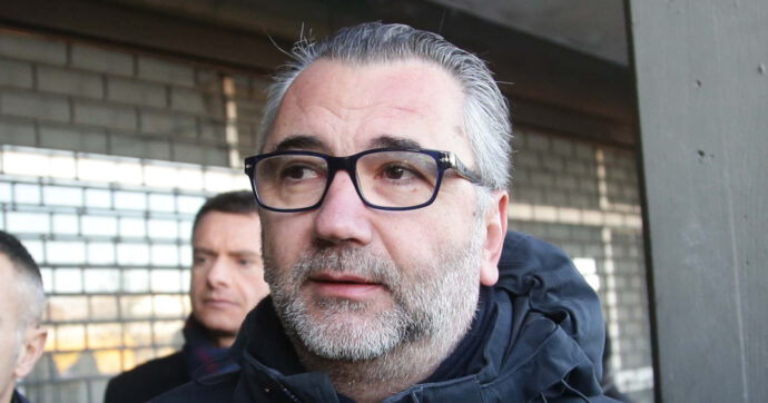 Fu trasferito con l’accusa di favori al Pd: ora il procuratore del caso Bibbiano chiede allo Stato mezzo milione di danni