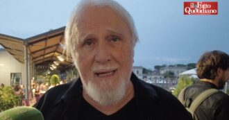 Copertina di Moni Ovadia: “Proposta di Meloni sullo Stato di Palestina? Non mi convince, bisogna riconoscerlo senza se e senza ma”