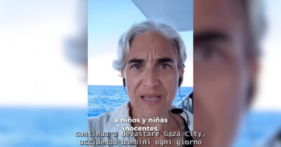 Copertina di Attacchi alla Flotilla, Ada Colau chiede l’intervento di Sanchez: “Serve protezione immediata, violate tutte le leggi internazionali”