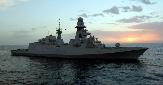 Flotilla, dopo i droni Crosetto manda una fregata. Meloni: “Sono contro di me”