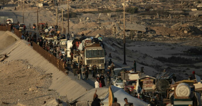 Abu Mazen all’Onu: “Da due anni genocidio di palestinesi, è uno dei capitoli più orribili della storia”. L’Idf parla di 700mila persone “fuggite” da Gaza City verso Sud