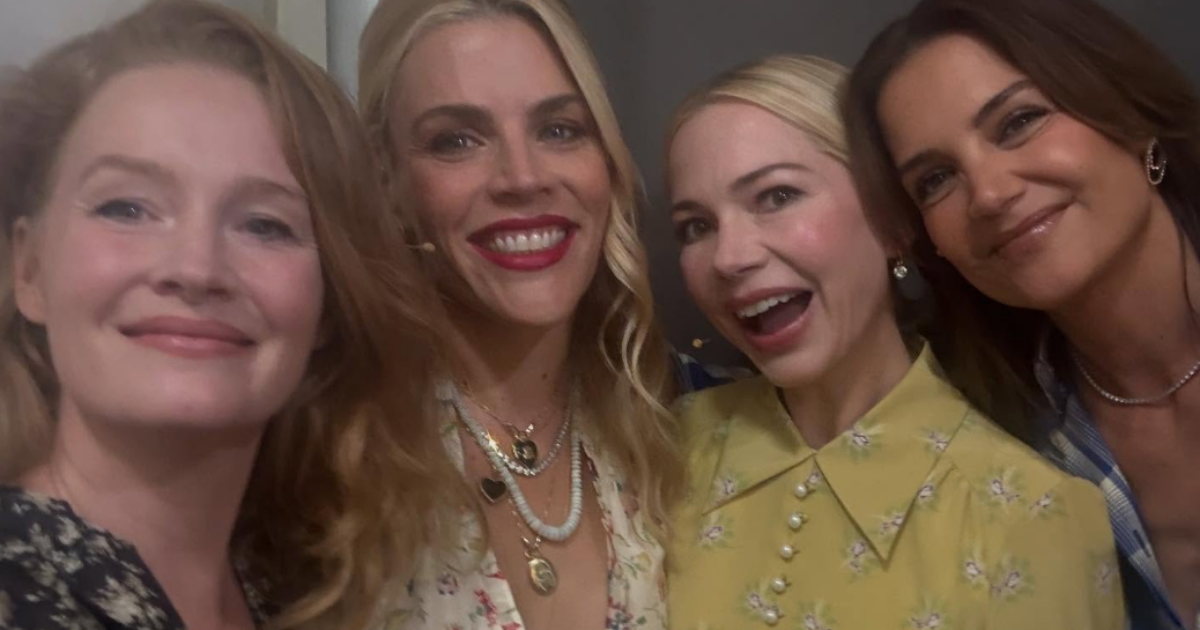 “Mi manca mio marito”: il commento della moglie di James Van Der Beek, assente alla reunion della serie tv “Dawson’s Creek” ma presente con un video