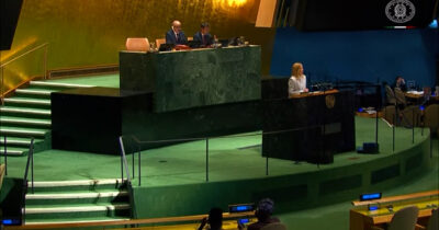 Copertina di Per Meloni ‘Israele ha superato i limiti’, ma non lo condanna: così resta ambigua e normalizza l’ingiustizia