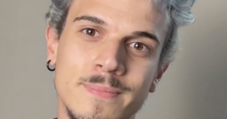 Copertina di “Definisci bambino. È quello facile da colpire perché prima di scappare aspetta la mamma, guardandola urlare”: Pietro Morello e la filastrocca commovente