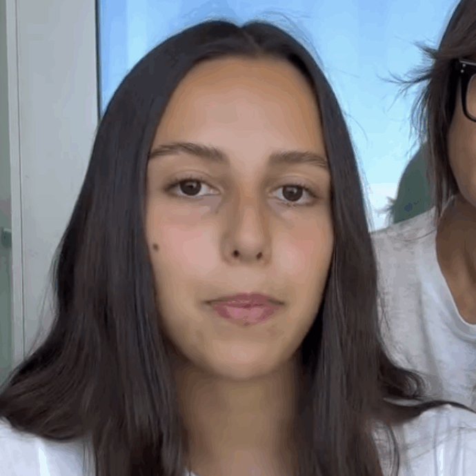 “Ecco perché ho denunciato chi minacciava di diffondere foto di me nuda. Dopo ho ricevuto insulti da tanti adulti”: Jolanda Renga parla alla Camera