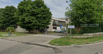 Copertina di Due morti sul lavoro in poche ore: operaio schiacciato nel Milanese, l’altro decesso in Veneto