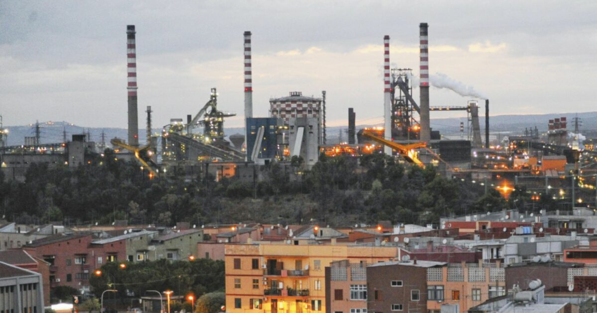 ilva i sindacati si autoconvocano a palazzo chigi dopo il rinvio servono risposte da Ilfattoquotidiano.it ilva i sindacati si autoconvocano a palazzo chigi dopo il rinvio servono risposte