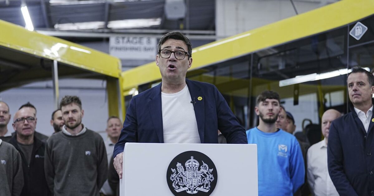 Andy Burnham, il sindaco di Manchester è l’alternativa del Labour centrista a Keir Starmer (in caduta libera)