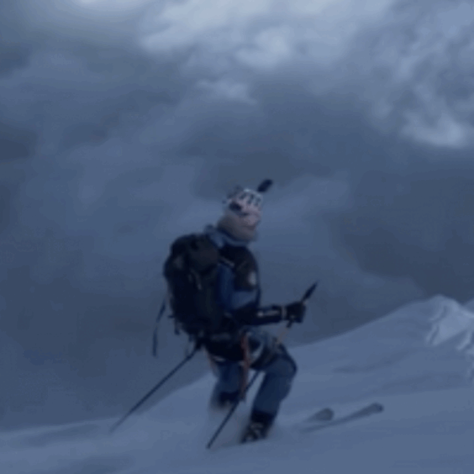 Impresa storica sull’Everest: il polacco Andrzej Bargie scende dalla vetta con gli sci e senza ossigeno. I video spettacolari