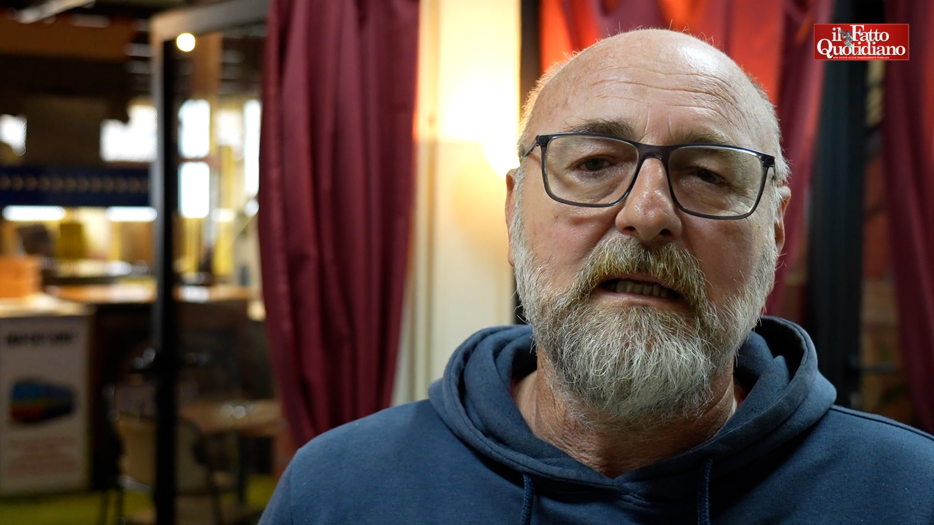“Tolgono anche i biscotti dai pacchi, falso che gli aiuti si possono consegnare in pochi giorni”: la denuncia della Flotilla di terra