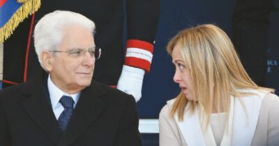 Copertina di Il governo costretto a correggere il decreto immigrazione dopo l’alt di Mattarella: rimandato in cdm e riapprovato