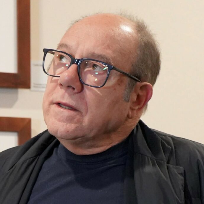 “Vi stanno chiedendo 200 euro per partecipare ad una festa a mio nome. Fate attenzione, è una truffa, ho denunciato tutto”: Carlo Verdone avverte i fan