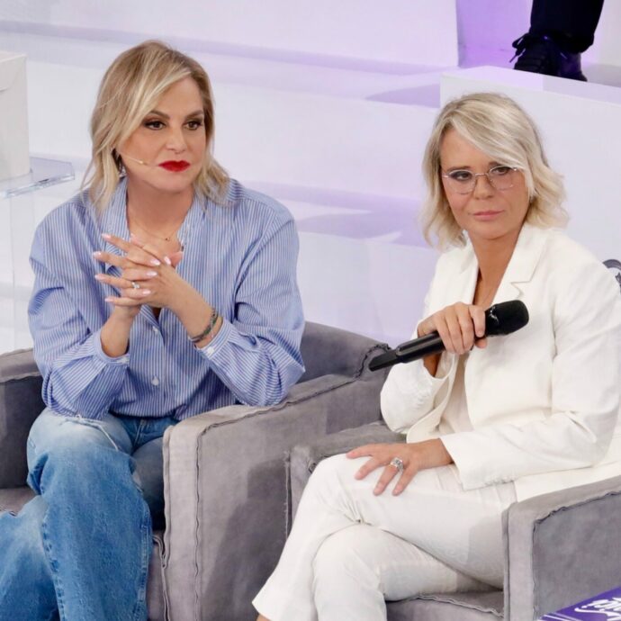 Amici 2025 apre le porte ai nuovi studenti tra cantanti e ballerini: ecco tutte le novità su Canale 5