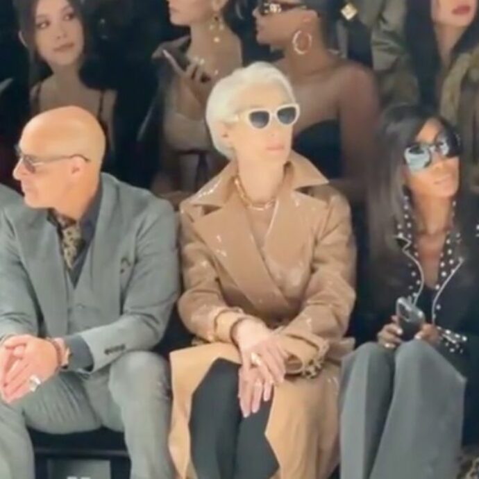 Milano Fashion Week, da Bianca Jagger da Versace a Meryl Streep e Naomi Campbell da Dolce & Gabbana: tutti i vip alle sfilate milanesi